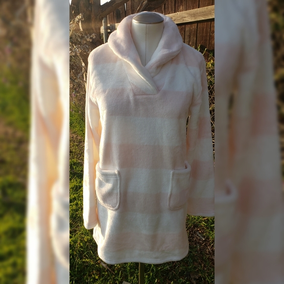 PINK & WHITE STRIP LOUNGING PJS - Picture 2 of 7